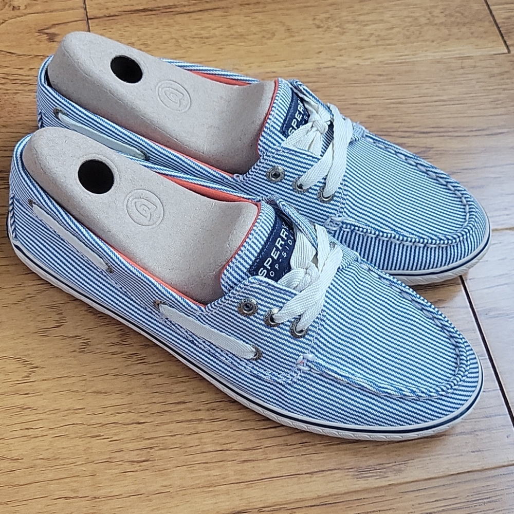 Sperry boat shoes